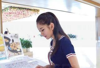 AISS爱丝(黄金版) – 索菲美图中的渔色，细节让我想多了，真可怕，也许是胃口太大。