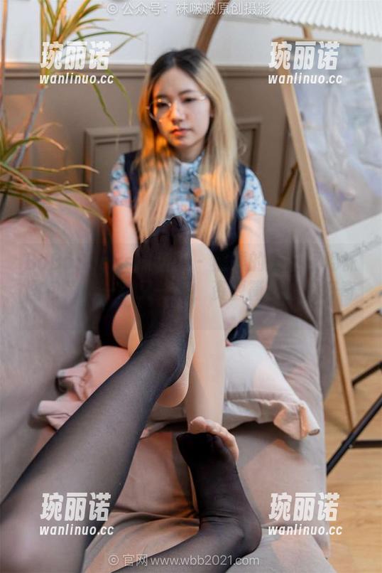 BoBoSocks袜啵啵 - 熊熊的蓝色短棉袜图包，这一踩又一踩，资源简直让人好奇。