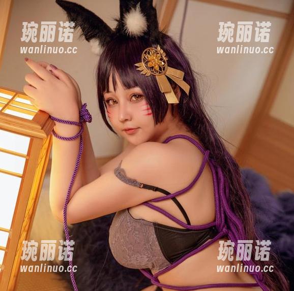 大凤花嫁1.0，KANEKO_咔喵的私拍竟然也有“好戏上演”的味道？