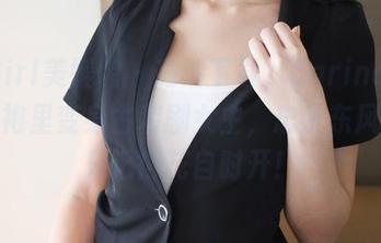 MyGirl美媛馆 – 高清下载，Carina梦绮在旗袍里变身古装剧女主，忘了东风西渐只记得花自时开！
