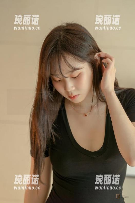 我的美图在唱歌，MyuA(뮤아)的黑丝也想加入合唱团