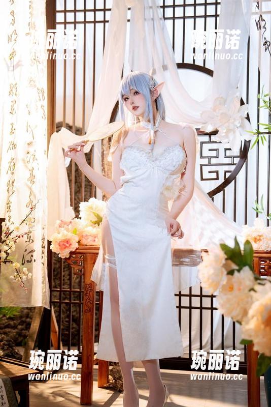 水与影的低语——Natsuko夏夏子泳装合集，轻盈感受的每一抹蓝