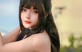 下载SayoMomo的星穹之旅，全套乳胶兔女郎，想想都让人心痒痒。