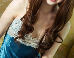 TouTiao头条女神 – 余心曼的日常：这也能拍，无圣光竟在我眼前！
