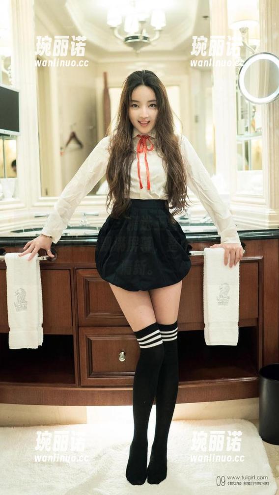 TuiGirl推女郎 - 精选王馨瑶的可爱特辑，小女孩气息飘满屏幕，整个人怎么看都清新。