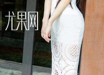 UGirls尤果网 – 温鈊怡穿和服的原图，适合做壁纸，但我能想象没人敢在桌面上放吧
