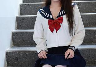 Xiuren秀人网 – 南初妹妹分享的长腿写真，带你领略‘腿’的无穷魅力