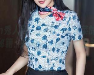 Xiuren秀人网 – 周周不吃香菜的空姐私房秘籍：搭乘快乐的云端之旅！