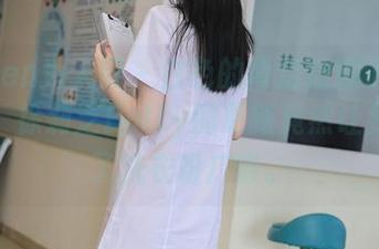 Xiuren秀人网 – 白色的背后隐藏了多少沧桑，徐莉芝Botty的更新竟然让我想到了洗衣粉广告。
