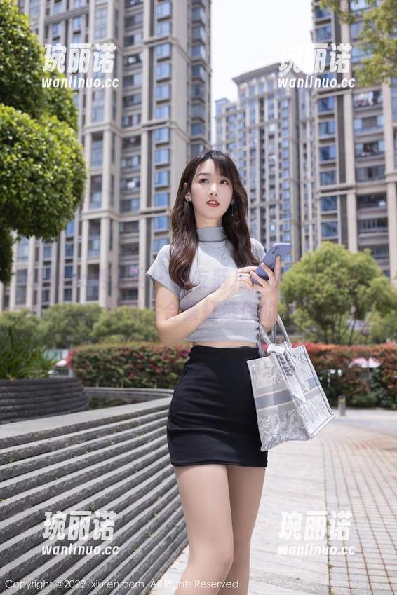 Xiuren秀人网 - 女友范儿十足，朱可儿Flower的照片合集打造你的流行捕手
