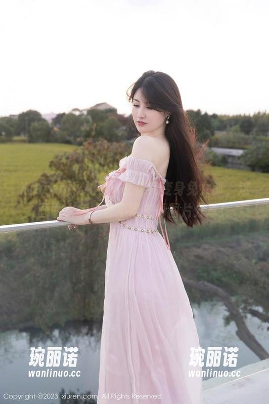 Xiuren秀人网 - 杜花花变身兔女郎，这画面太美，舍不得关掉图片分享！