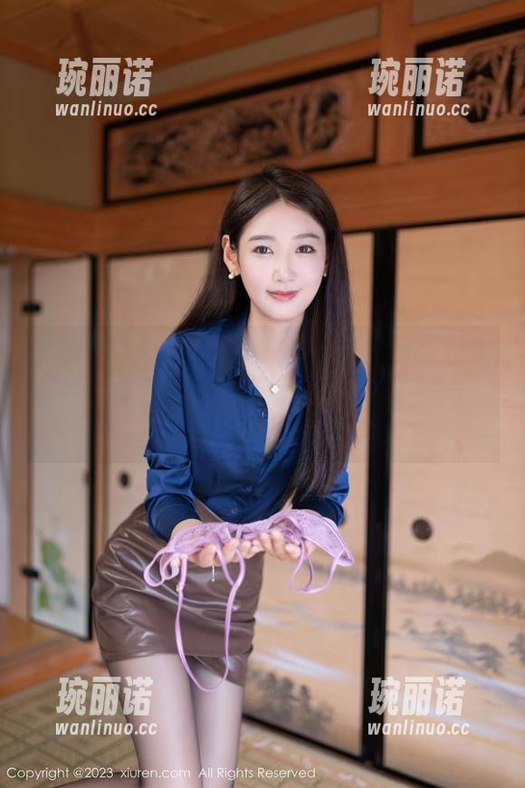Xiuren秀人网 - 拯救平淡日子的甜七七吊带写真合集，可能是我眼里的小小东东？