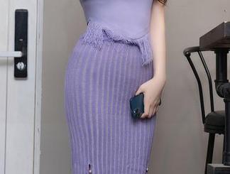 Xiuren秀人网 – 美七Mia的奶牛写真：定制让每一头牛都变时髦！