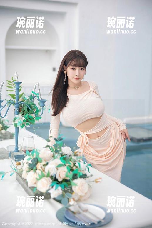 Xiuren秀人网 - “修女”的高清图包，陈怡曼coco把这个角色玩得可真不一般啊