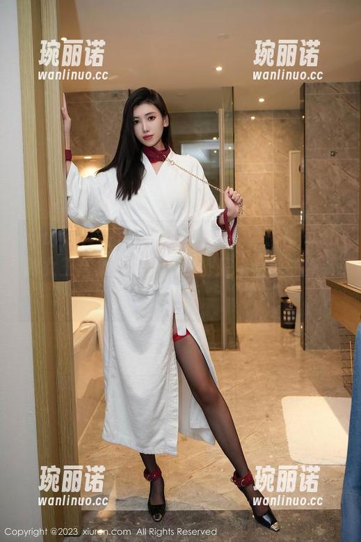 Xiuren秀人网 - 寻找王座，鱼子酱Fish的女王合集，壁纸一直都是“皇帝的新装”。