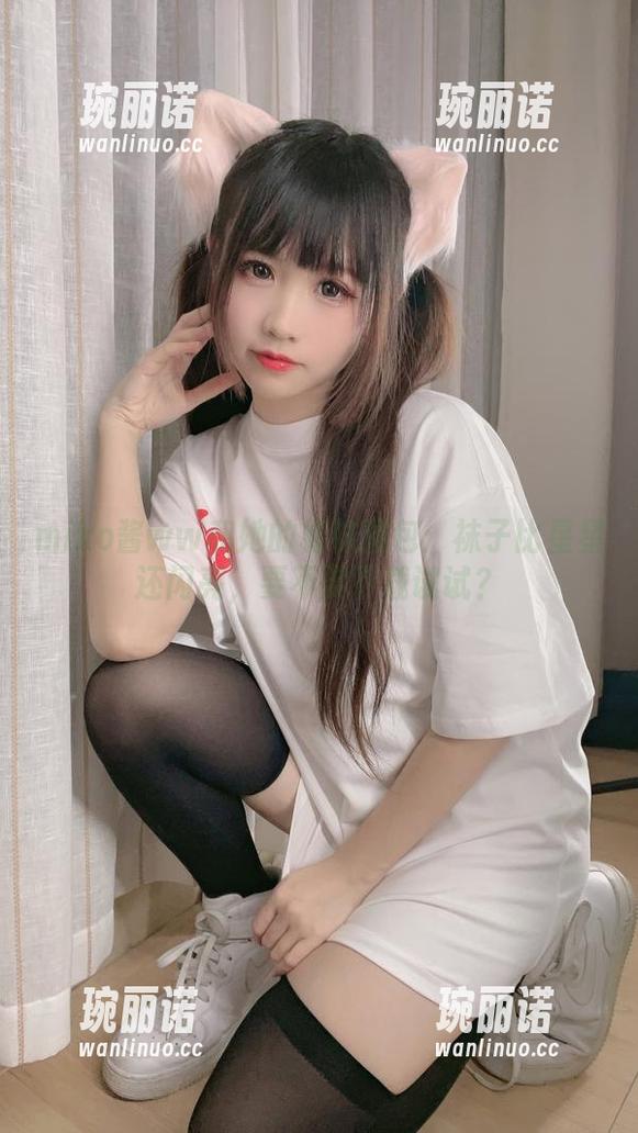 miko酱ww和她的棉袜图包：袜子比星星还闪亮，要不要下载试试？
