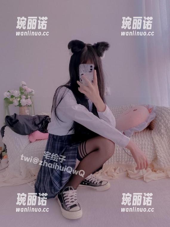 “二阶堂宅绘子修女”图册：很少见修女也爱翩翩起舞