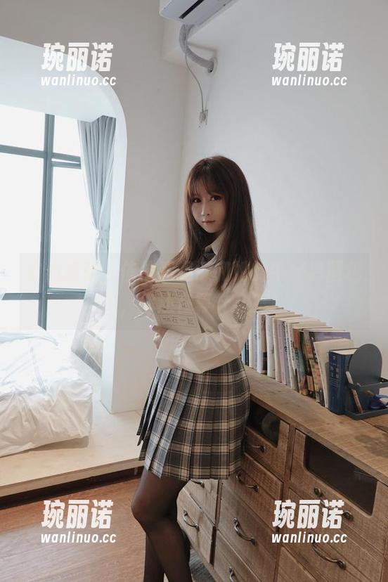自由搭配，依依超级懒和她的牛仔裤图包，你还在等什么？