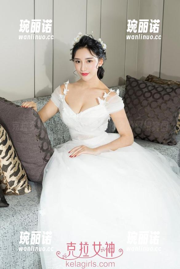 克拉女神 - 突然想要分享忆之的厨娘套图，谁会抵挡得住诱惑呢？