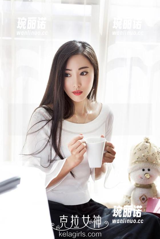 克拉女神 - 再说一次，杨暖的浴室最新原图亮相，略带些意外哦