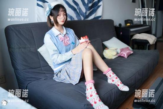 最新图包速递，兔玩映画的天然呆妹妹，难道这就是传说中的无辜眼神？我沉沦了。