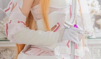千寻大人在KimetsunoYaiba的私拍写真：鬼太多，但我不怕尴尬。