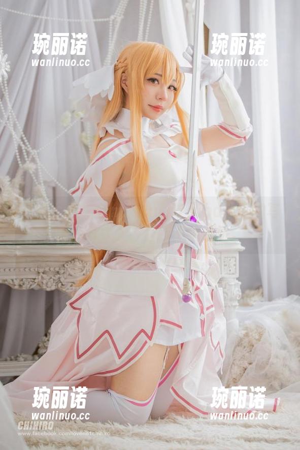 千寻大人在KimetsunoYaiba的私拍写真：鬼太多，但我不怕尴尬。