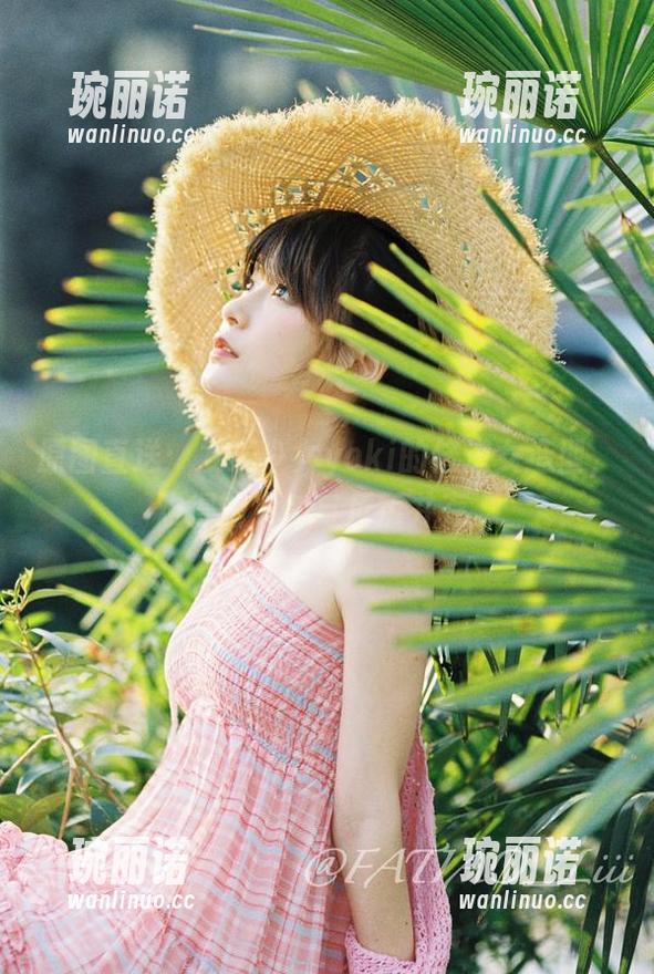 原图直送：发条少女yoki的修道女造型，难得的冷静与反叛并存。