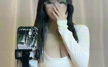 微密圈 – 可馨juicy美图太养眼，女友都得靠边站，别忘了下载！