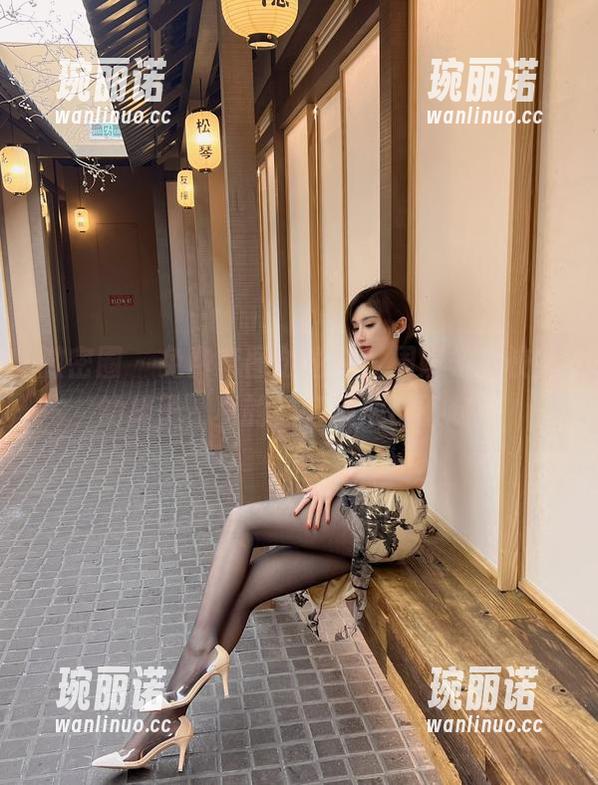 微密圈 - 免费套图放送中，周妍希在校园的样子，真的是旁观众伤不起！