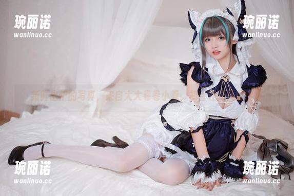 新鲜出炉的写真，来自大大卷卷小卷，初音在夏日的绽放