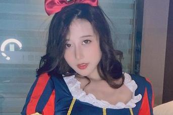 在线看奈汐酱Nice，高清丝绸之梦，脑海里浮现出盘丝洞的小姑娘…等等，对不起，扯远了。