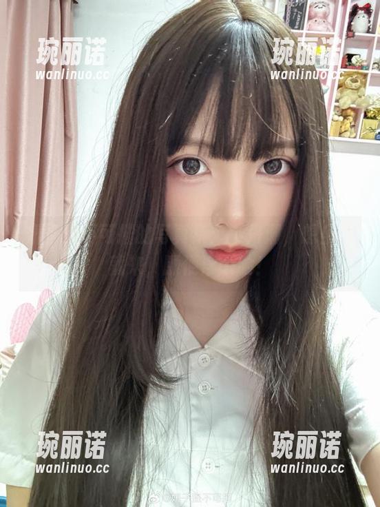 妍子坚不可摧的写真集：小舟潮，想坐船就来，顺便浮个脸！