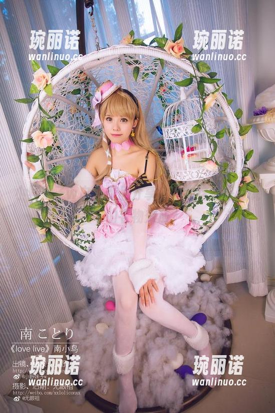 小野妹子w白丝作品分享，难道这就是传说中的衣物效应？