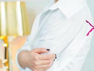 尤果网 – 这些高清照片中的米米和吊带，隐藏着多深的暗示呢？我爱这种模糊的性感。