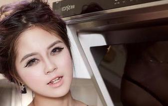 尤物馆 – 期待已久的最新，悦儿Yuky的“肉丝”写真集，关键问题来了：酱油还是干吃？