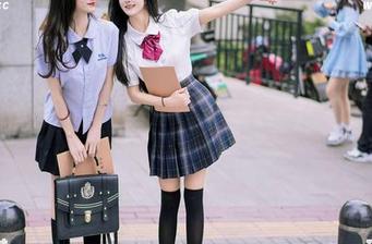 尤蜜荟 – 浴缸不是终点：周大萌的图包分享，分享点滴与水的亲密