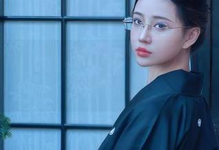 年年Nnian的写真和原图，剧情真让人停不下来。