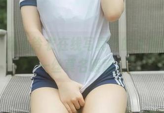 妹妹，幼水铃衣在线写真中的点滴散发出一丝莫名暖意。
