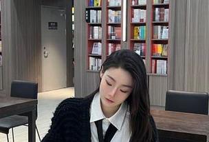 微密圈 – 看了是小逗逗的死库水美图，下载按钮我都点得手抽筋