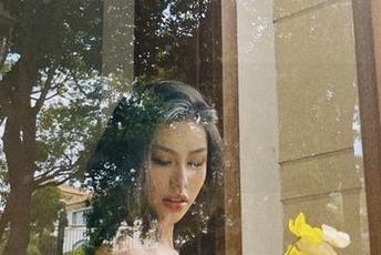 微密圈 – 李嘉欣97的黑色写真，暗香浮动，快看呀！