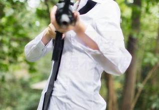 静看果团网的这位玫瑰少女，高清写真里那个小角落你是不是也发现了？
