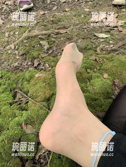 微密圈 - 高清桃脱了：JK作品，谁还能忍得住啊？