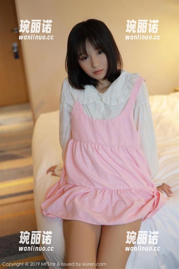 模范学院 - 看！NaNa_baby的眼镜在私房写真中撒下小魔法