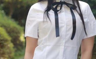 模范学院 – 电竞唐嫣裸足在线，资源灵感在指尖舞动…