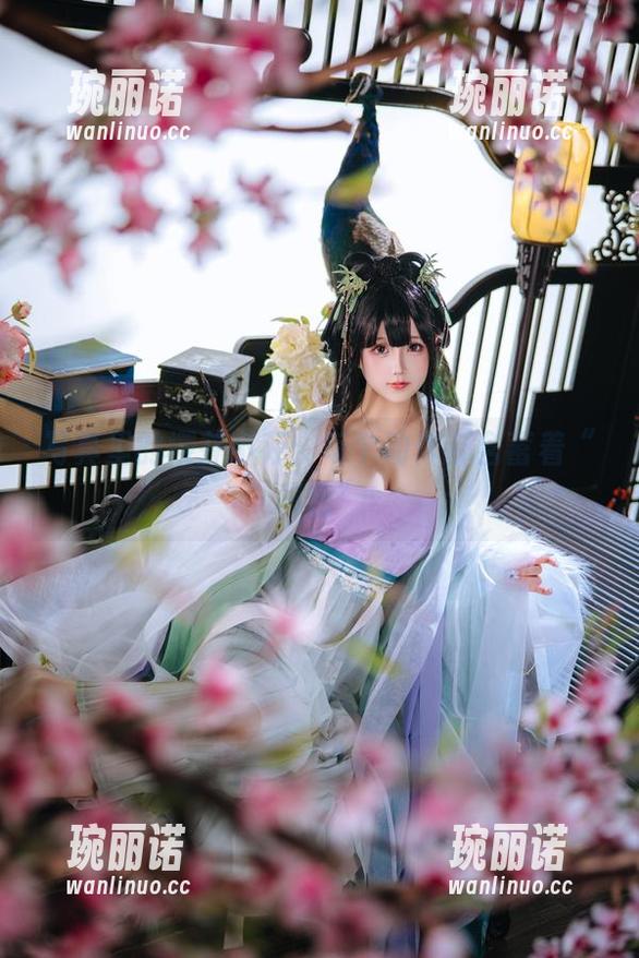 写真里的樱井小莜：每个动作都含蓄着“秘密”