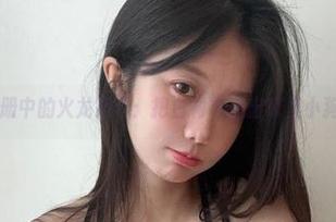 微密圈 – 图册中的火龙果羊：把白衬衫穿出家里小狗的高级感！