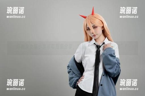 爆机少女喵小吉吊带图集分享，犹如一场“无声的抗议”！