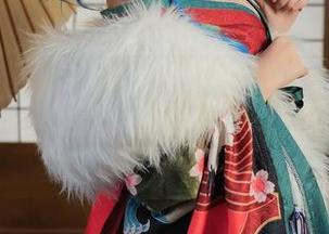 瓜希酱的镇海旗袍原图来了，免费供应中，倒是觉得这身材能不能让我多看几眼？