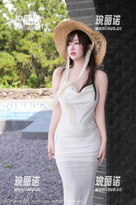 秀人网 - 直击tina_甜仔最新美足照片，坐稳哦，太美了不想起身！